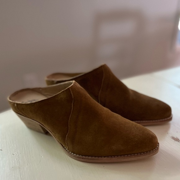 New Frontier Western Mules in camel suede - Picture 3 of 5